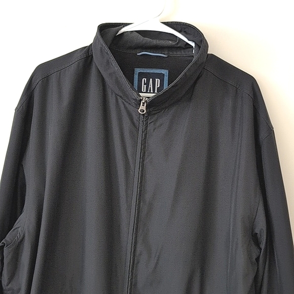 GAP Mens XL Zip Up Lightweight Jacket Black Contemporary Minimalist Casual - Picture 3 of 7